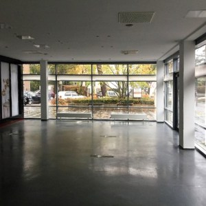 Retail space & driving school, Berlin, > 1.000 sqm, > EUR 1 million